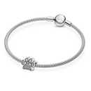 Charm con huella de pata de perro en plata de ley 925